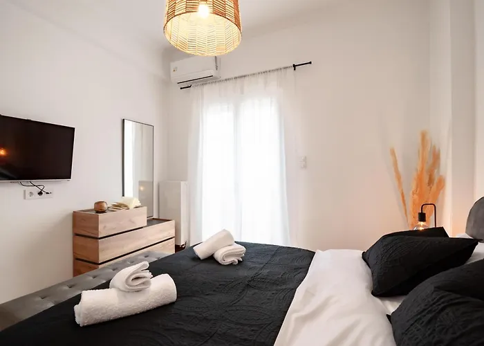 Marilora\'S House. Charming Urban Retreat