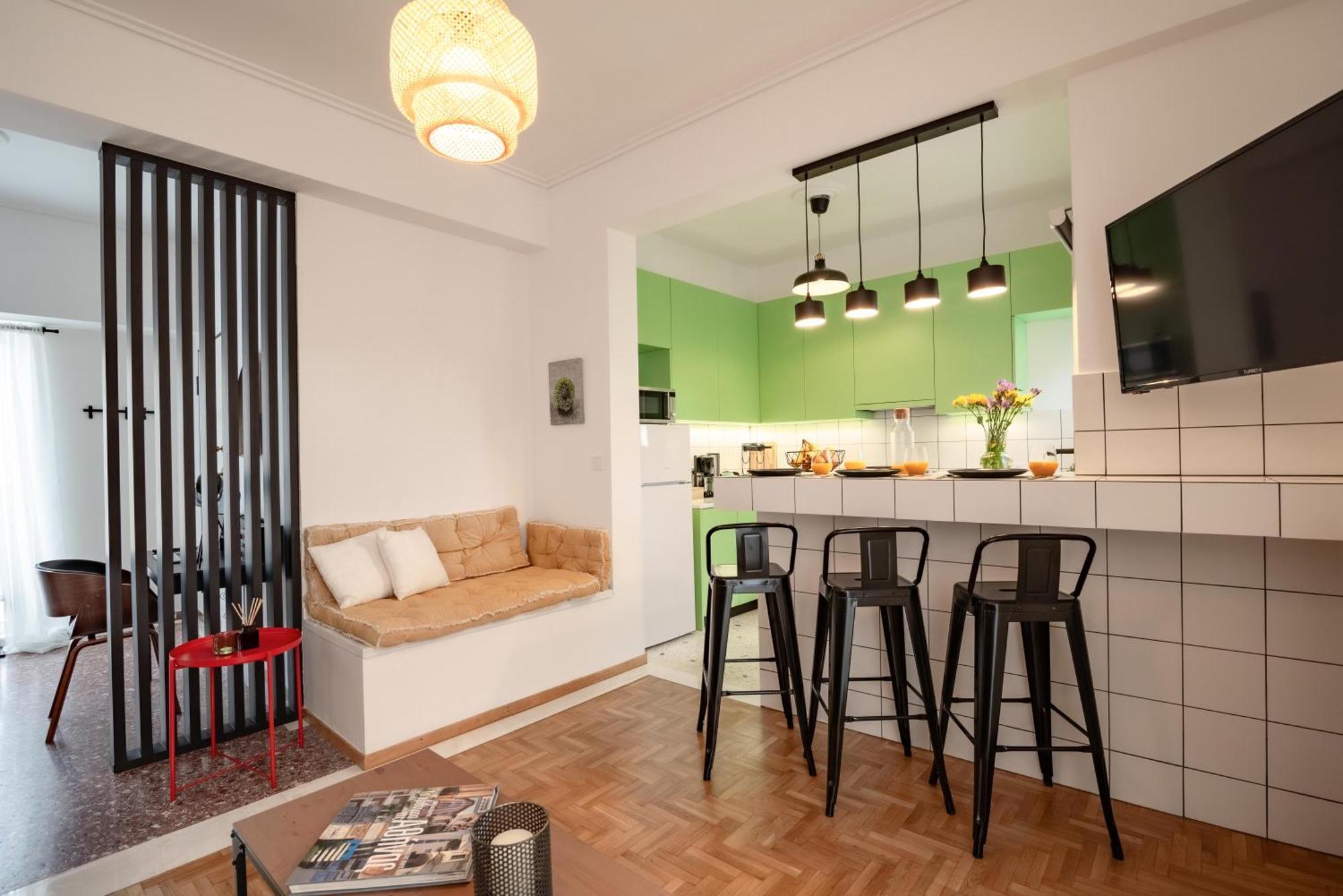 Apartment Marilora's House. Charming Urban Retreat Athens